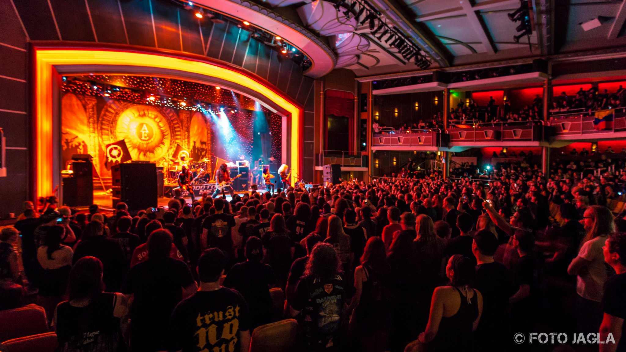 70000 Tons Of Metal 2017
Arch Enemy im Alhambra Theater 70000 Tons Of Metal 2017
Arch Enemy im Alhambra Theater