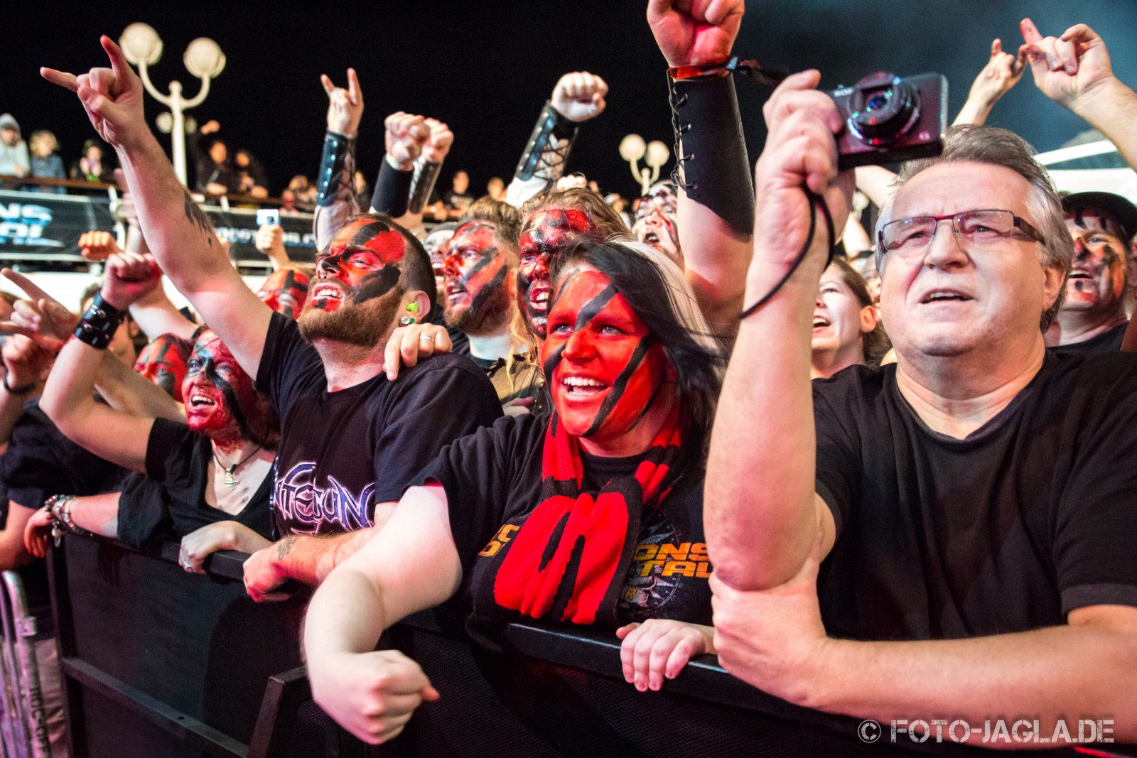 70000 Tons of Metal 2013 ::. Crowd @ Turisas ::. http://www.foto-jagla.de 70000 Tons of Metal 2013 ::. Crowd @ Turisas ::. http://www.foto-jagla.de