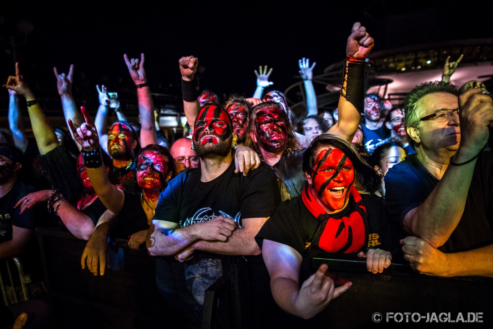 70000 Tons of Metal 2013 ::. Crowd @ Turisas ::. http://www.foto-jagla.de 70000 Tons of Metal 2013 ::. Crowd @ Turisas ::. http://www.foto-jagla.de