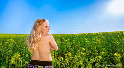 Frühlingsshooting im Rapsfeld
